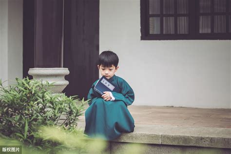 小孩子起名不能和什么长辈重名
